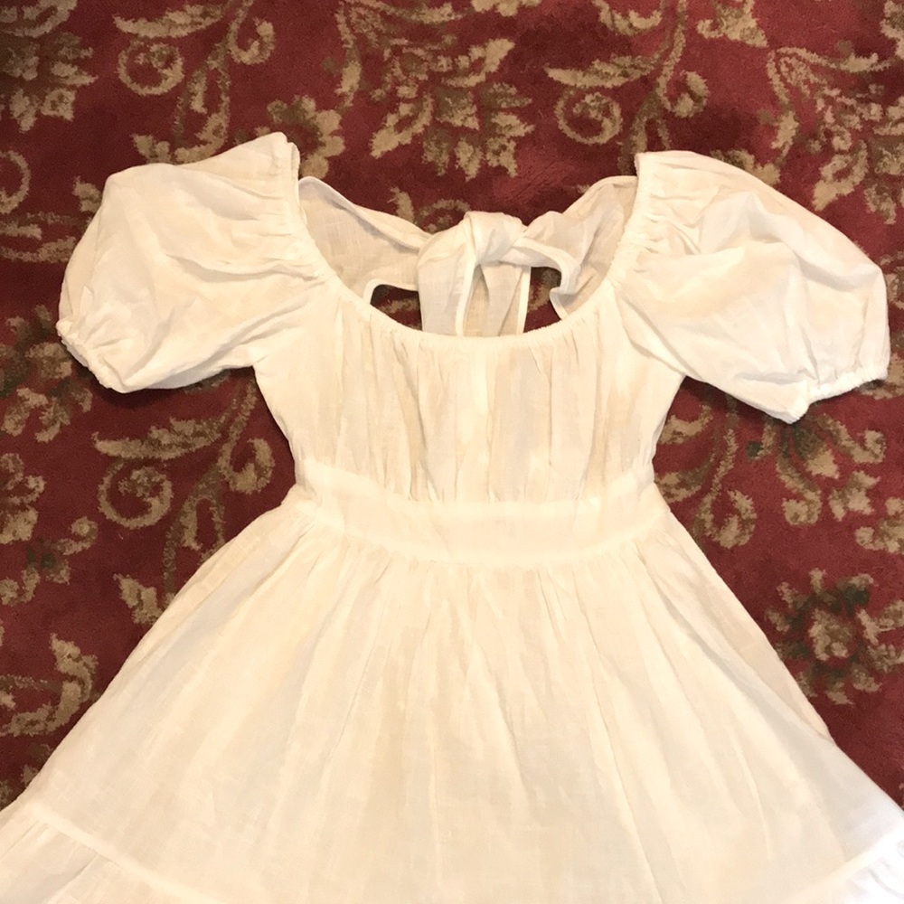White Dress or Tunic Top. - Picture 2 of 5